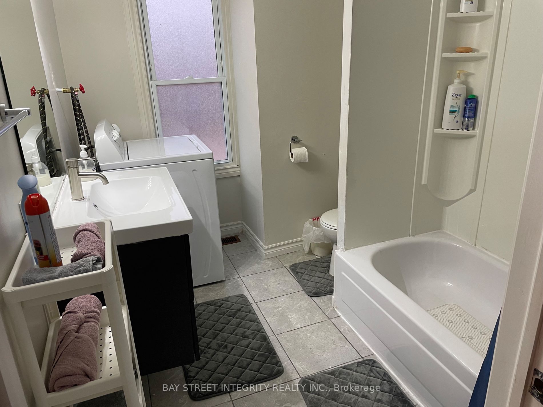 229 Elm Ave