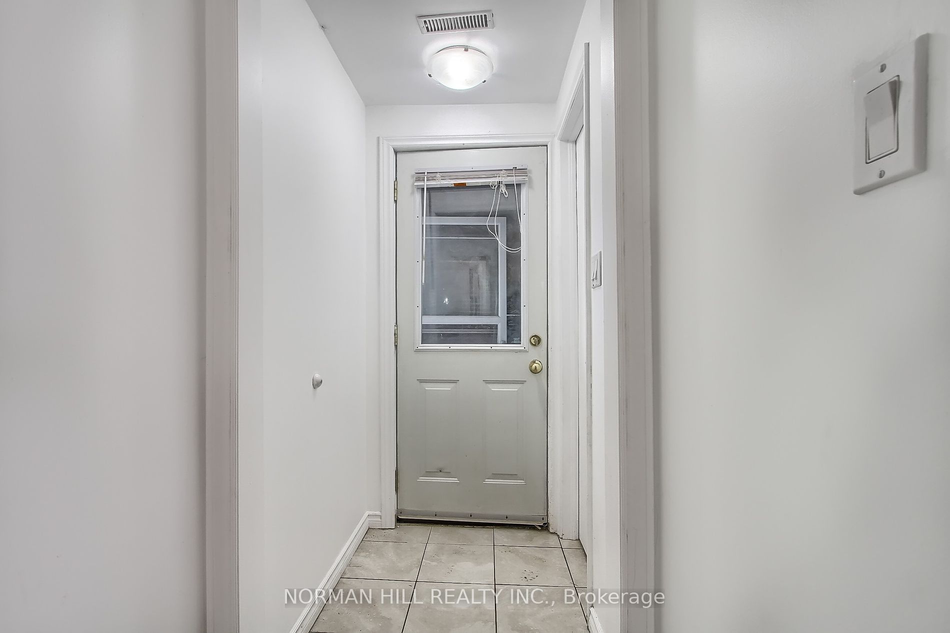 676 Mountview Place