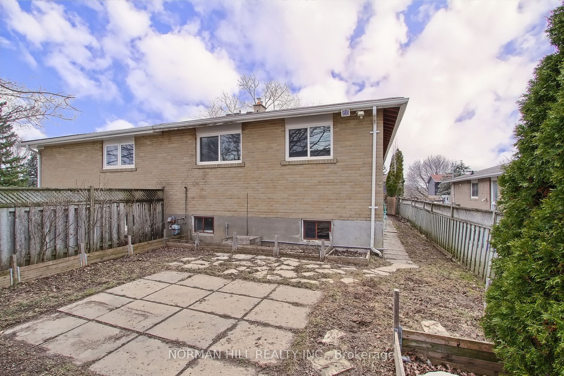 676 Mountview Place