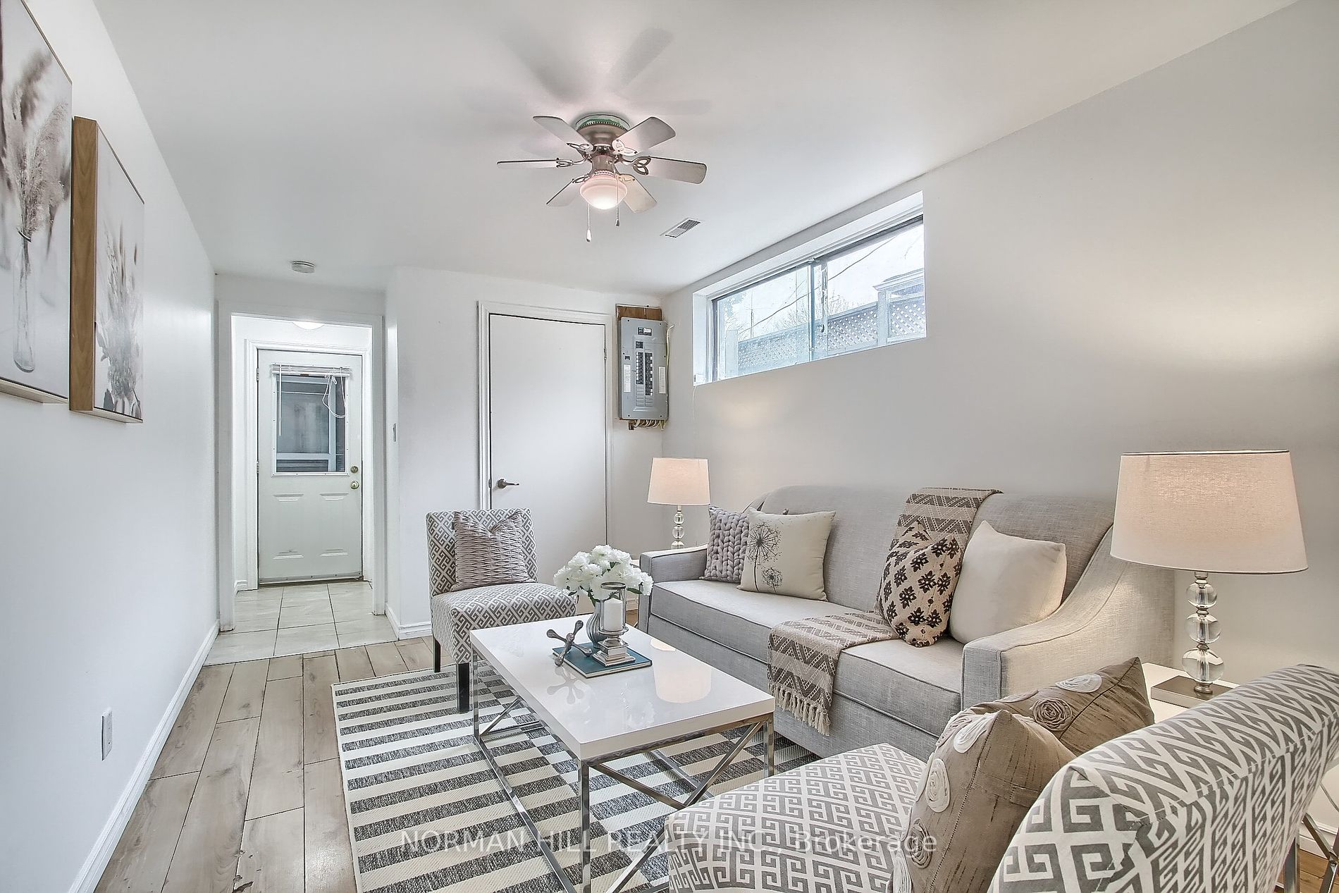 676 Mountview Place