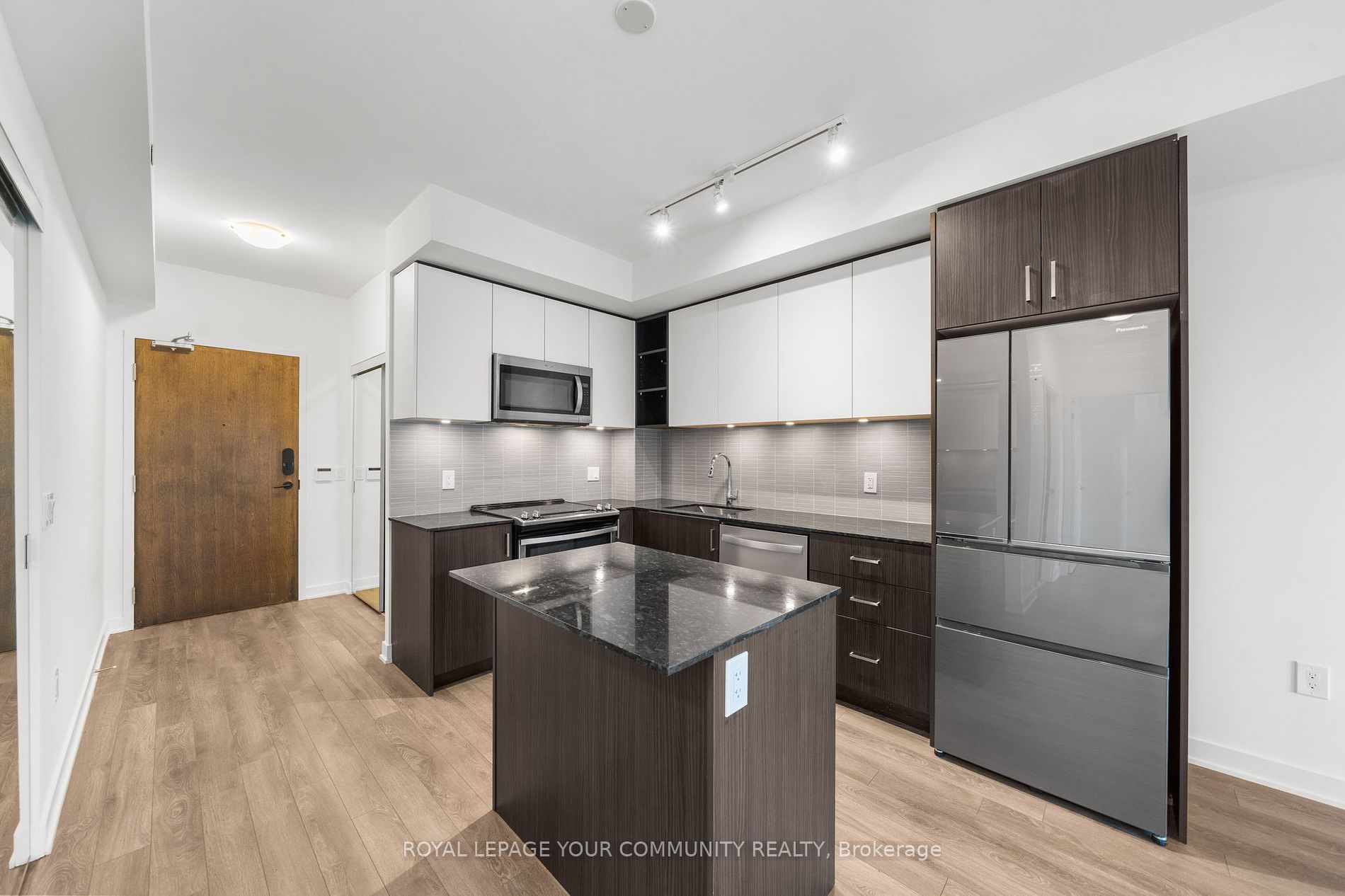 100 Eagle Rock Way, #908