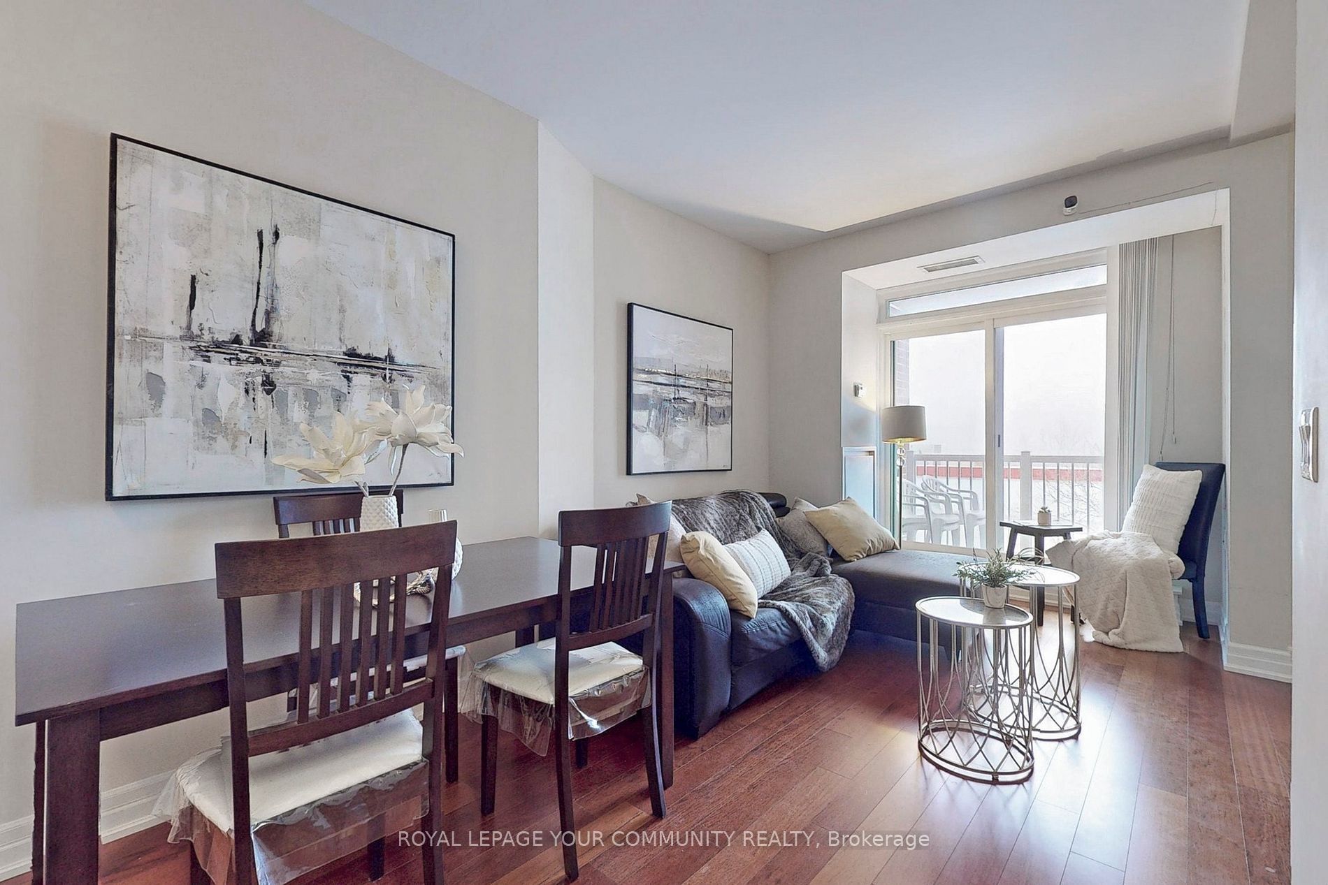 15450 Yonge Street #205