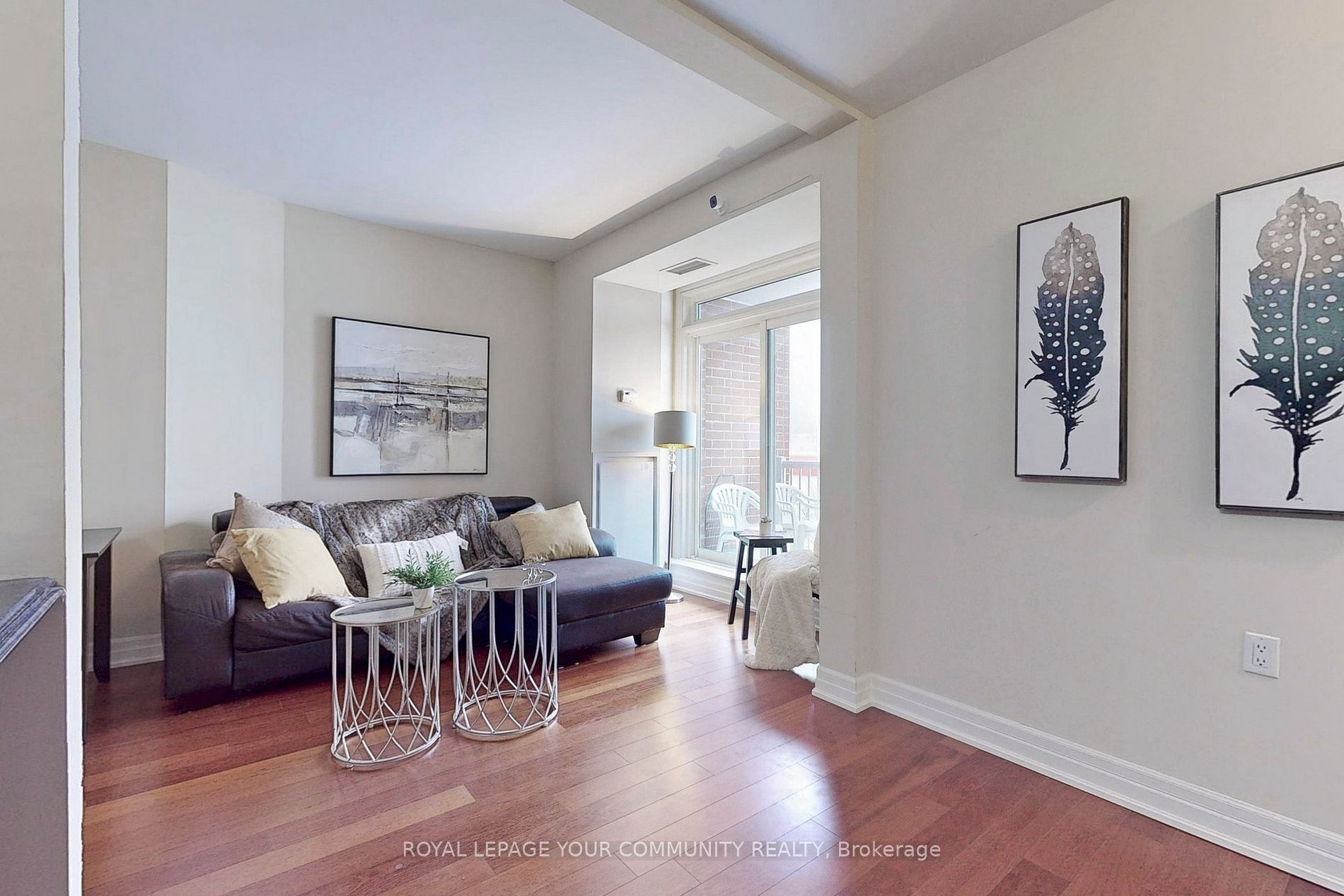 15450 Yonge Street #205