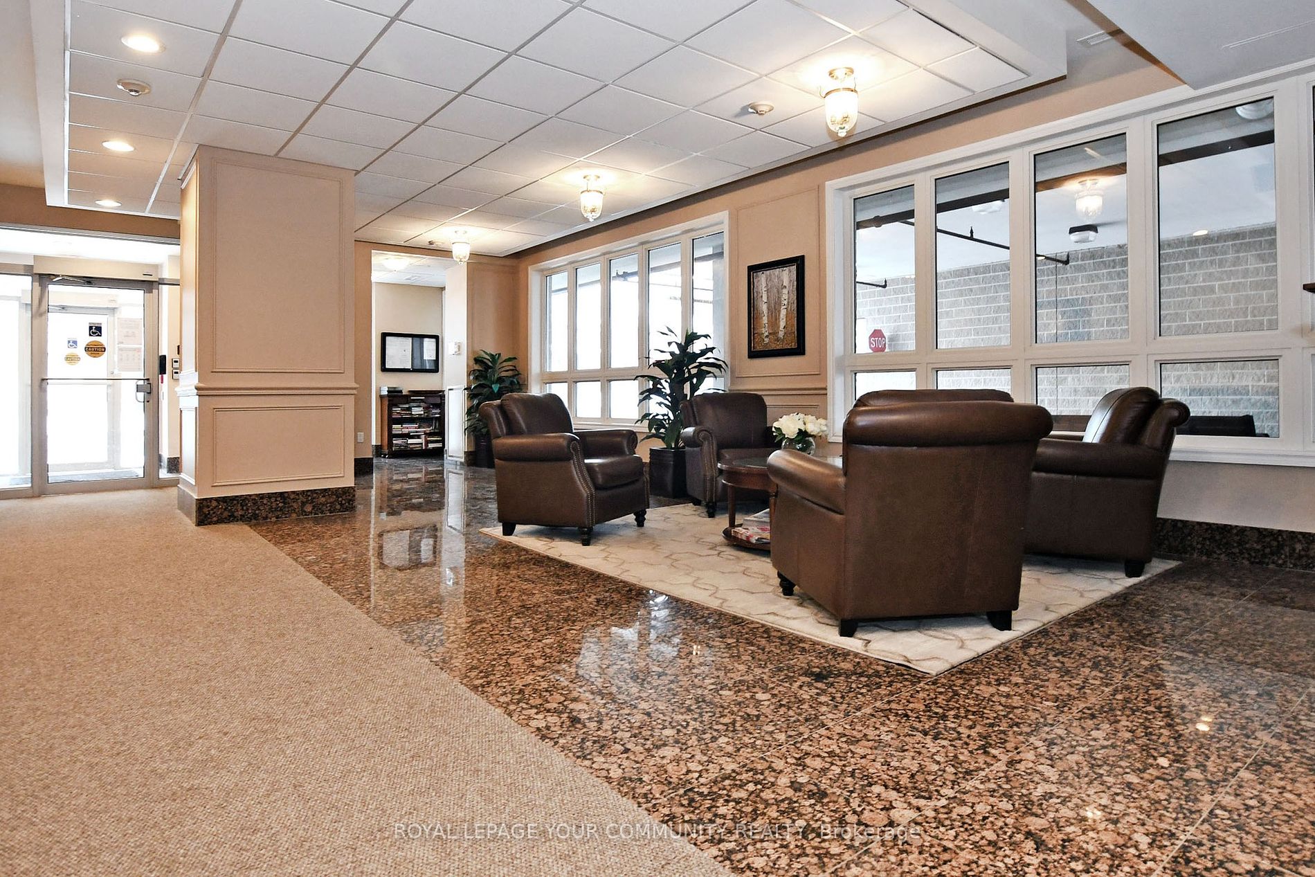 15450 Yonge Street #205