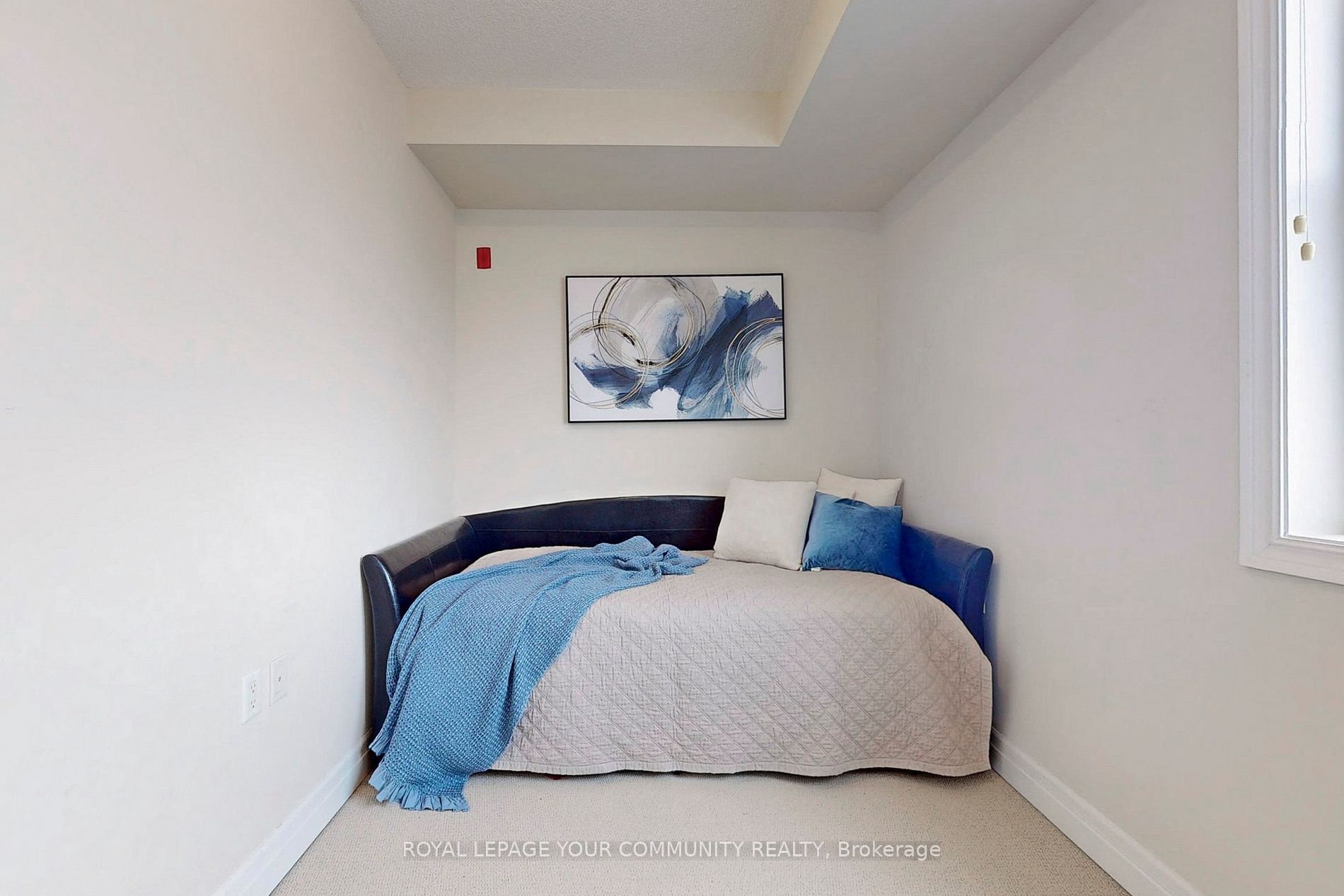15450 Yonge Street #205