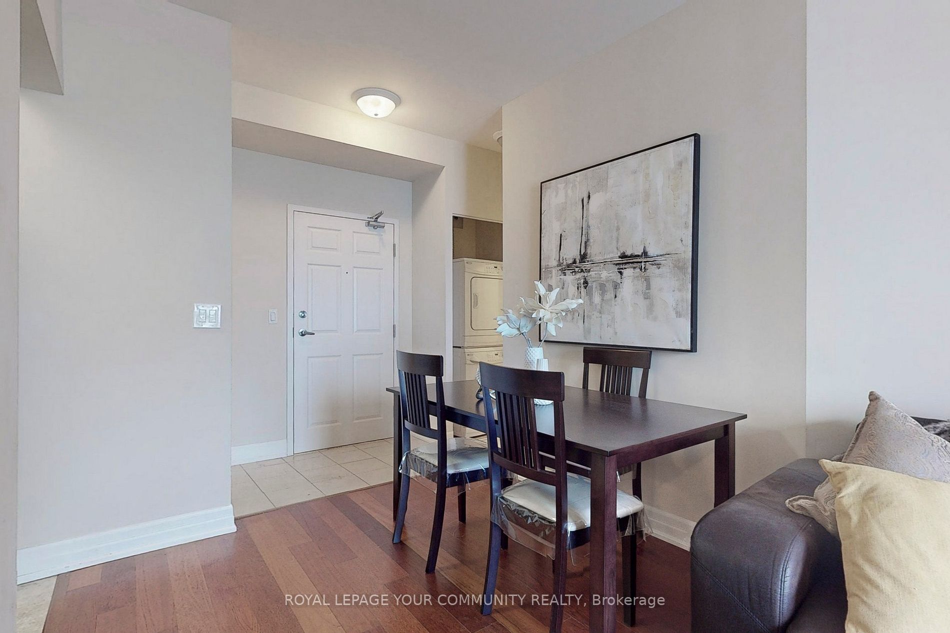 15450 Yonge Street #205