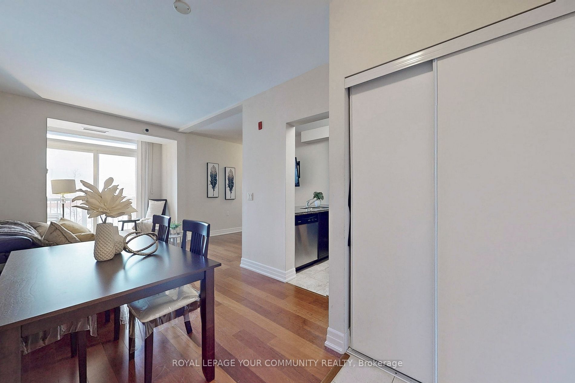 15450 Yonge Street #205