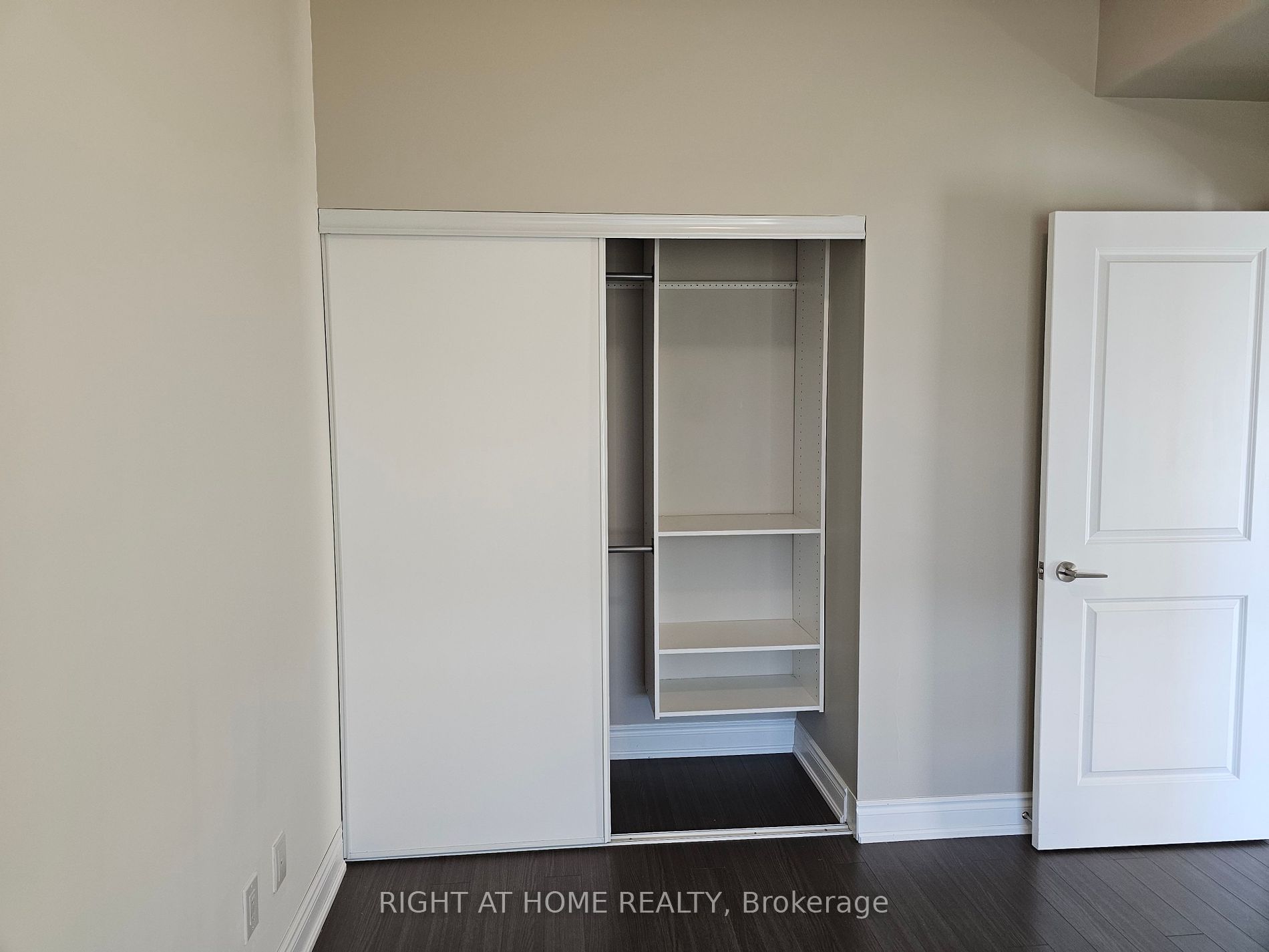 325 South Park Rd, #511
