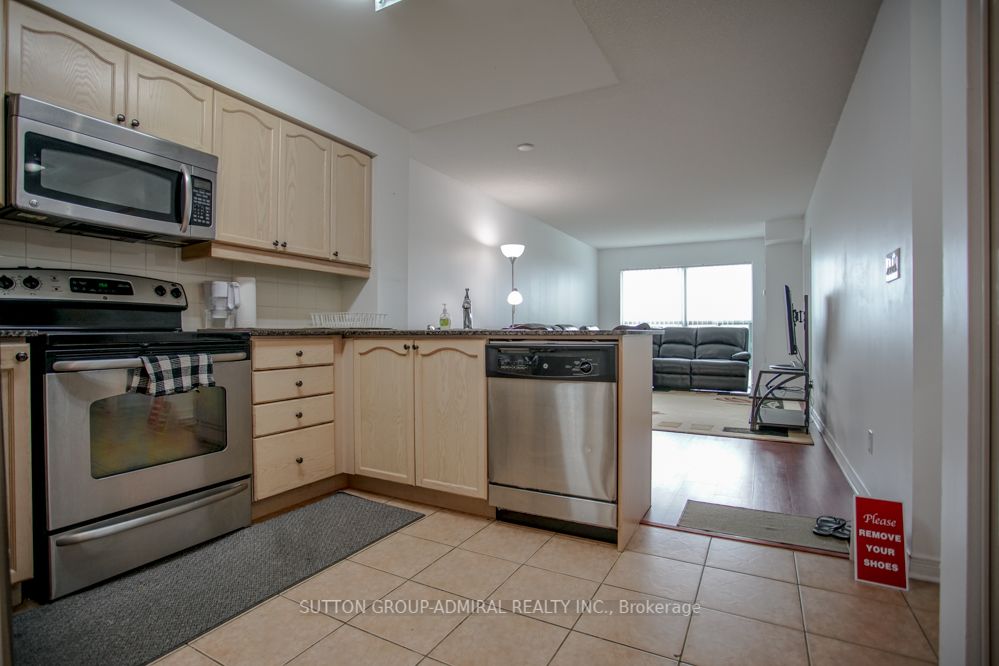 185 Oneida Crescent #911