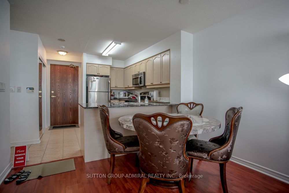 185 Oneida Crescent #911