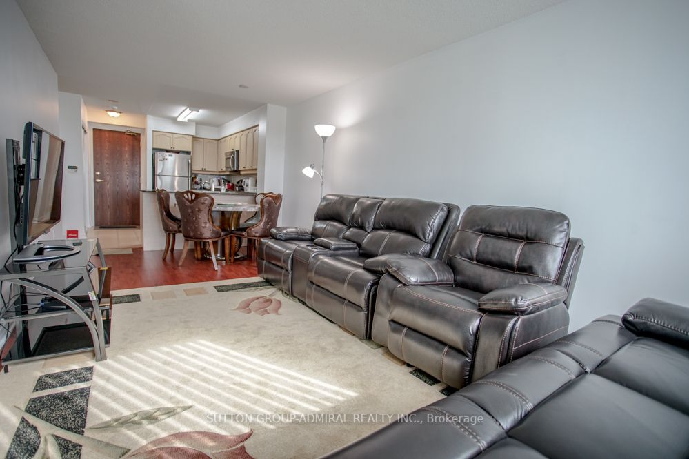185 Oneida Crescent #911