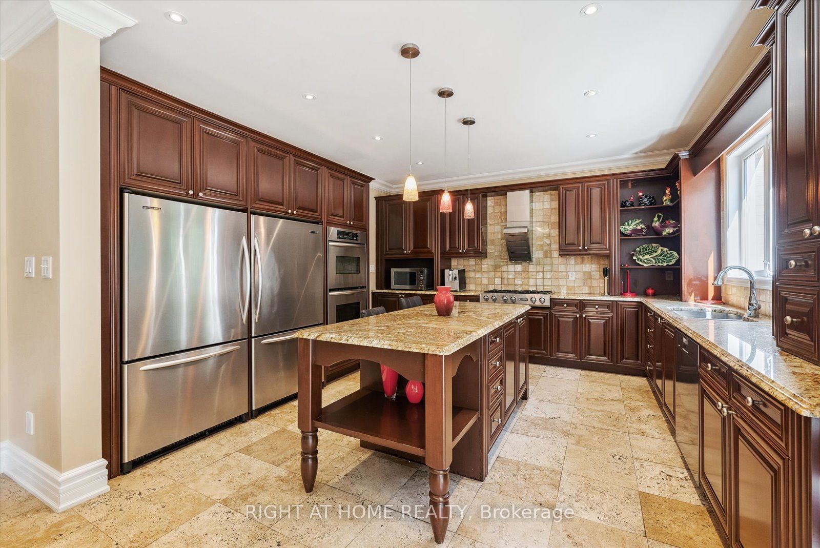 77 Auburndale Drive