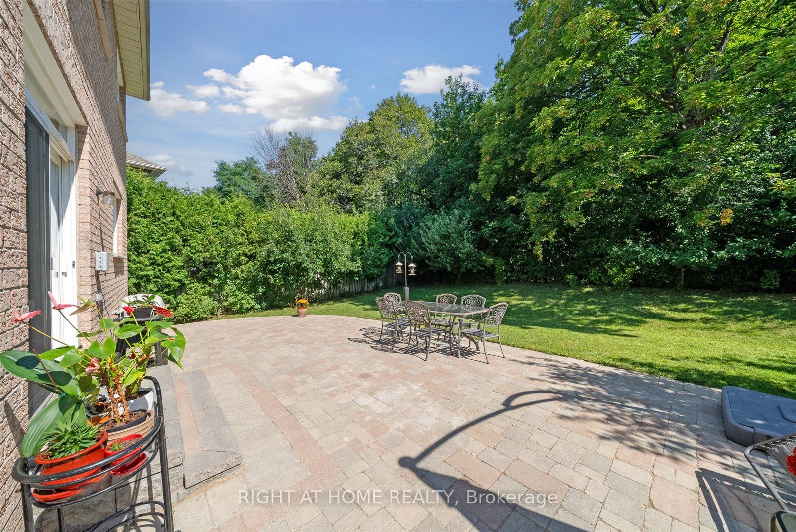 77 Auburndale Drive