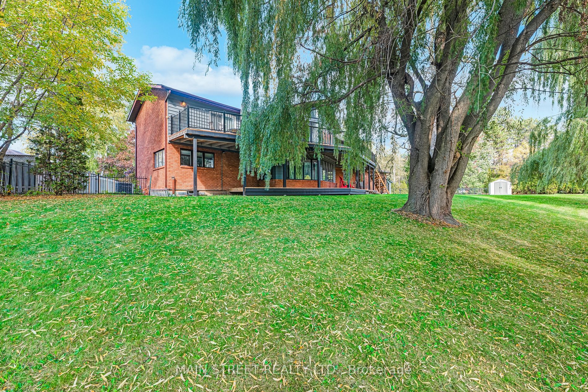 1167 Parkway Dr