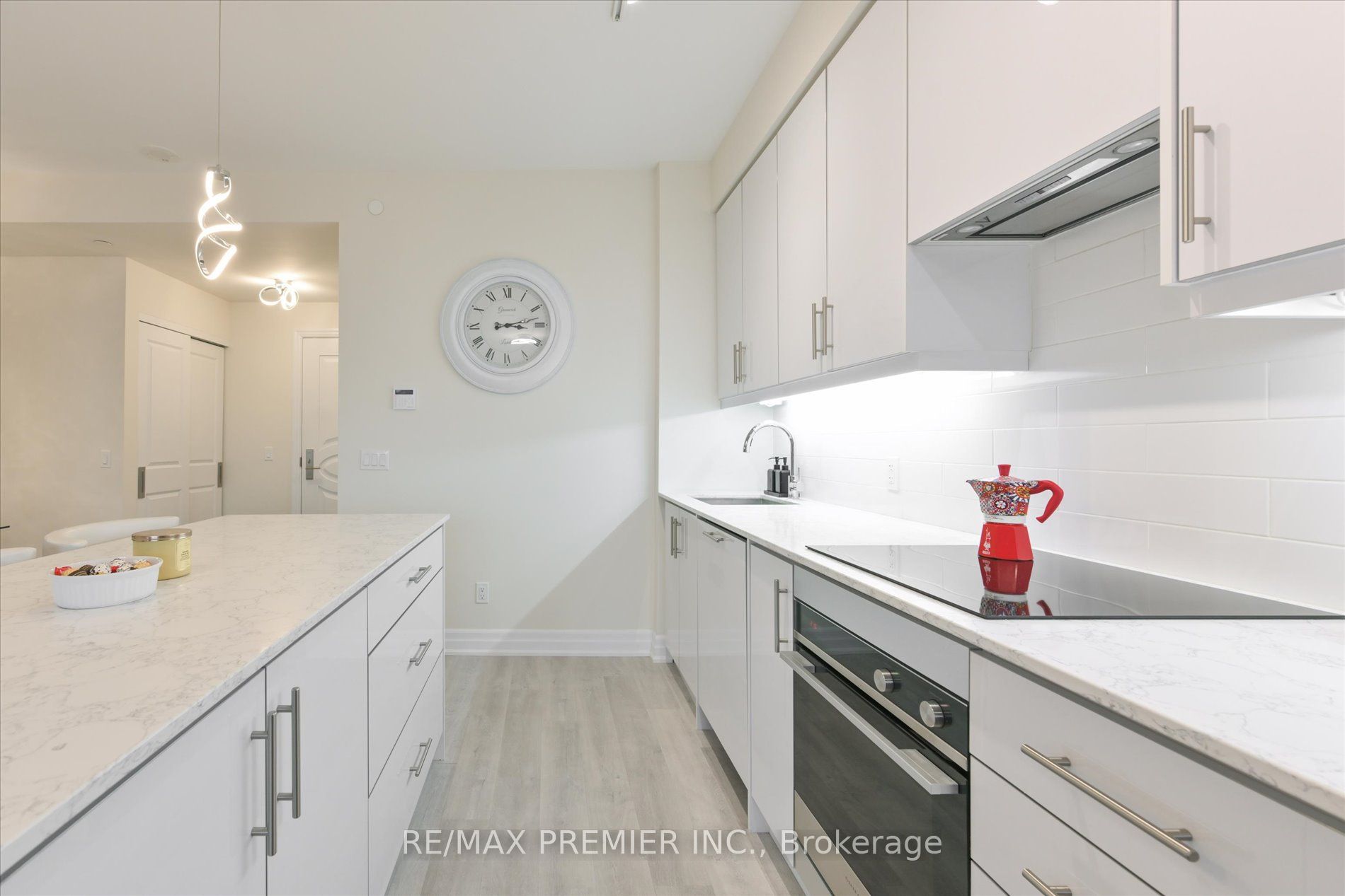 9075 Jane Street #1807