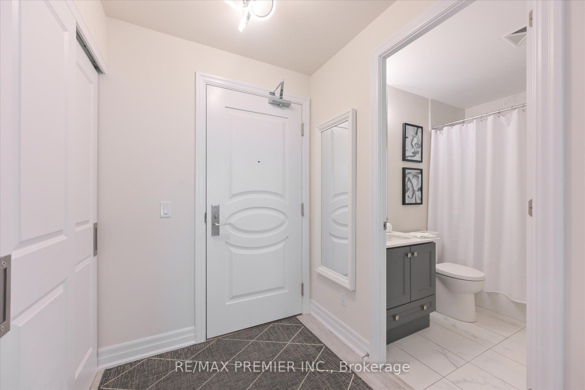 9075 Jane Street #1807