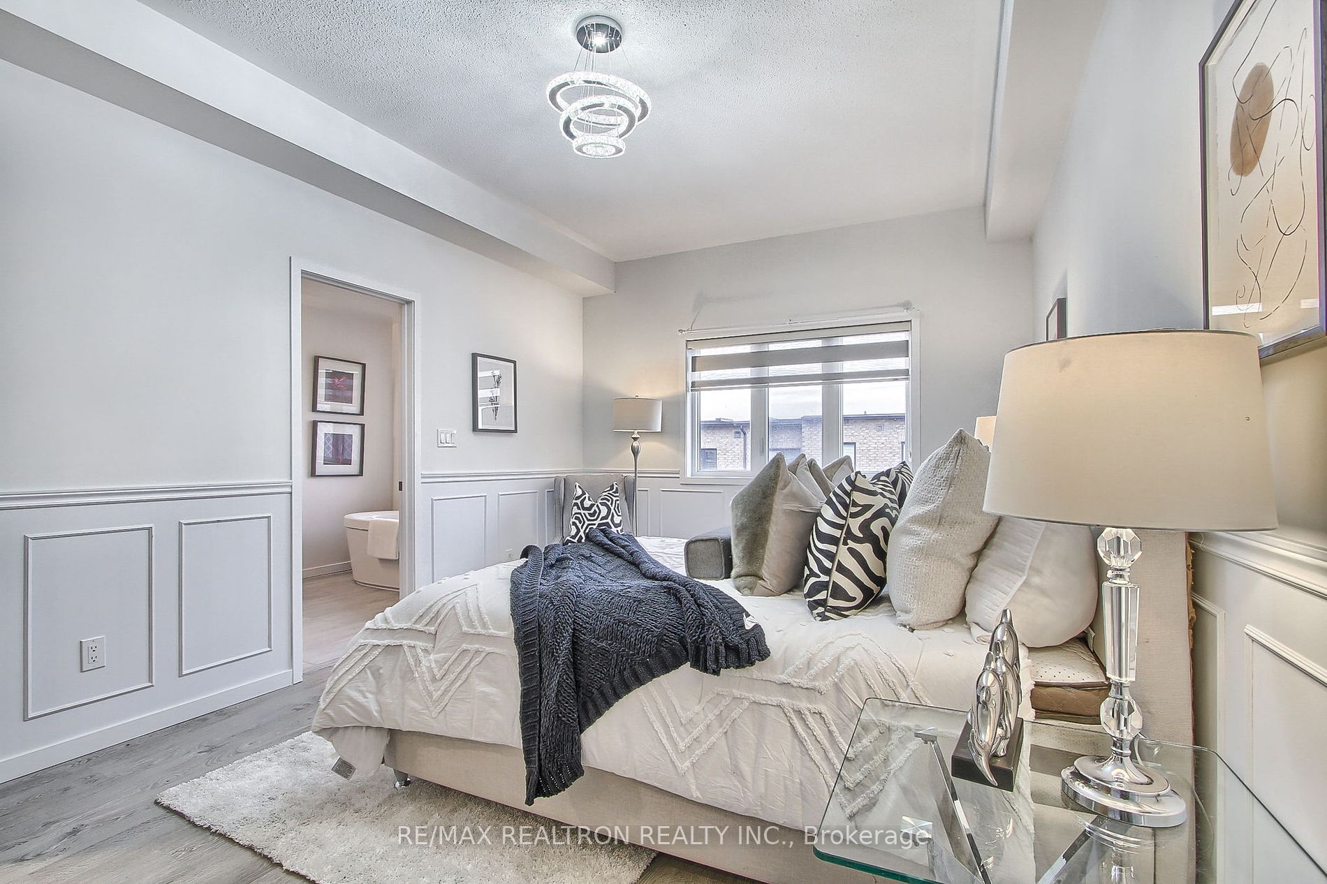 419 Elyse Crt