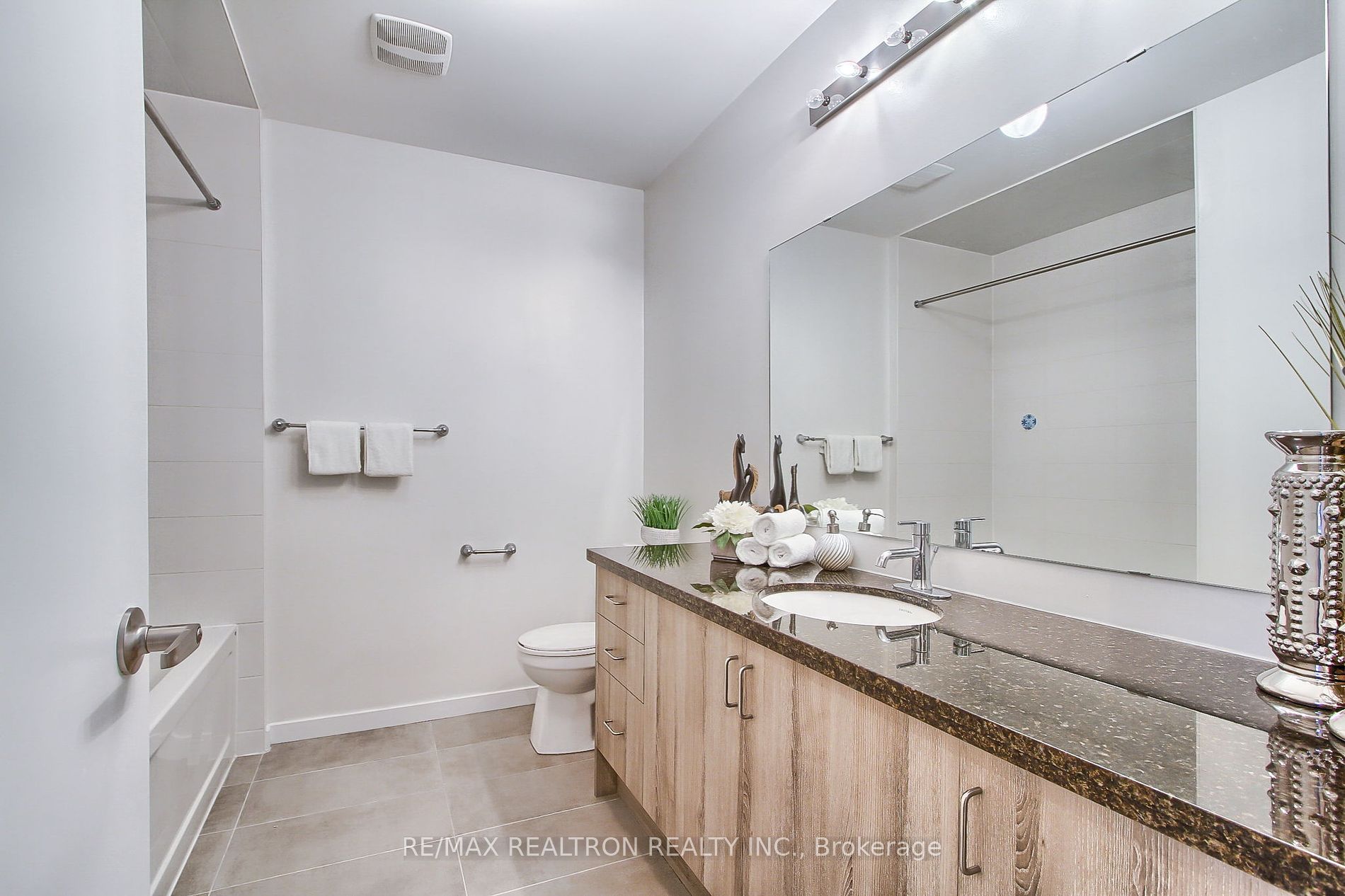 419 Elyse Crt