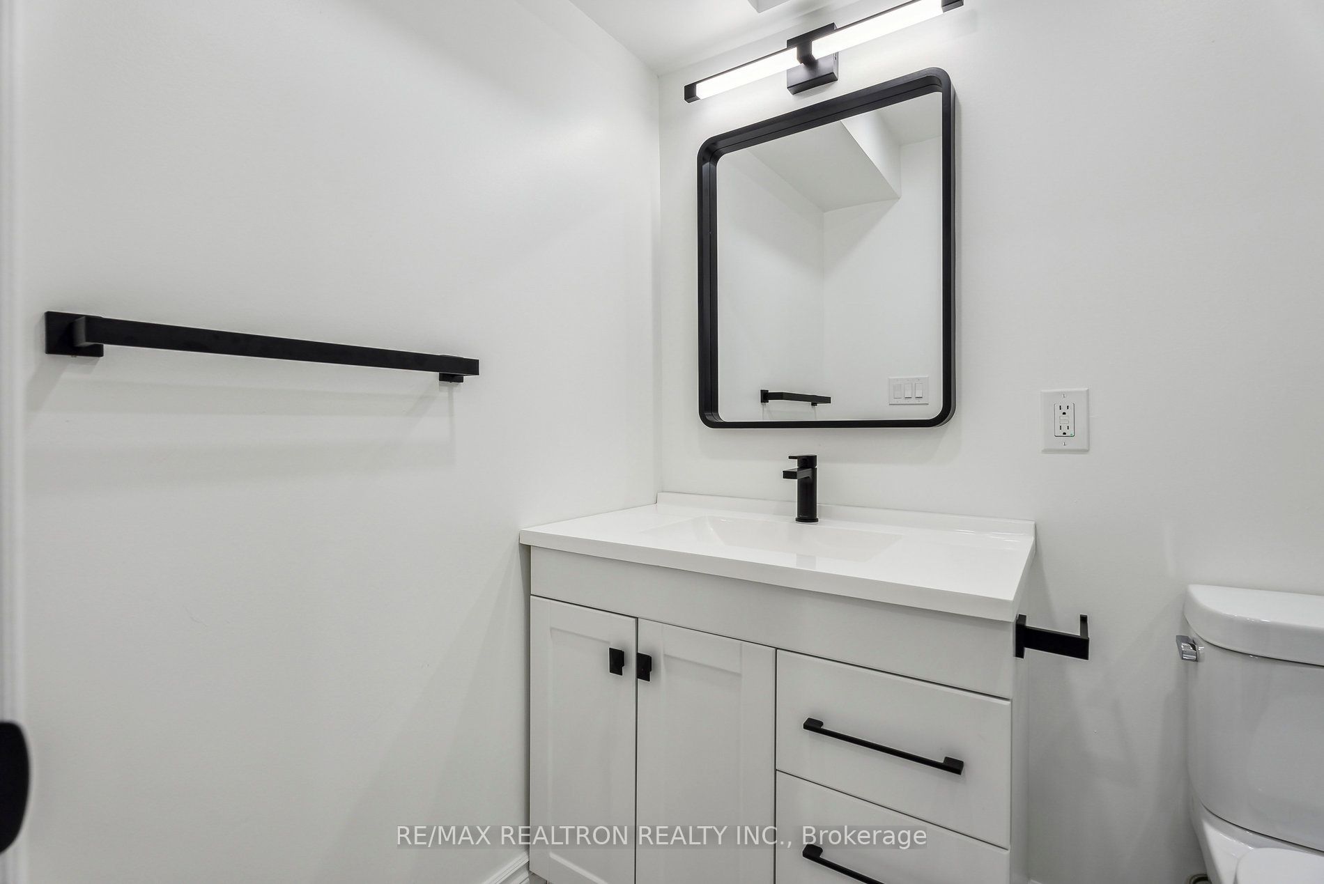 2 Mary Gapper Cres, #9