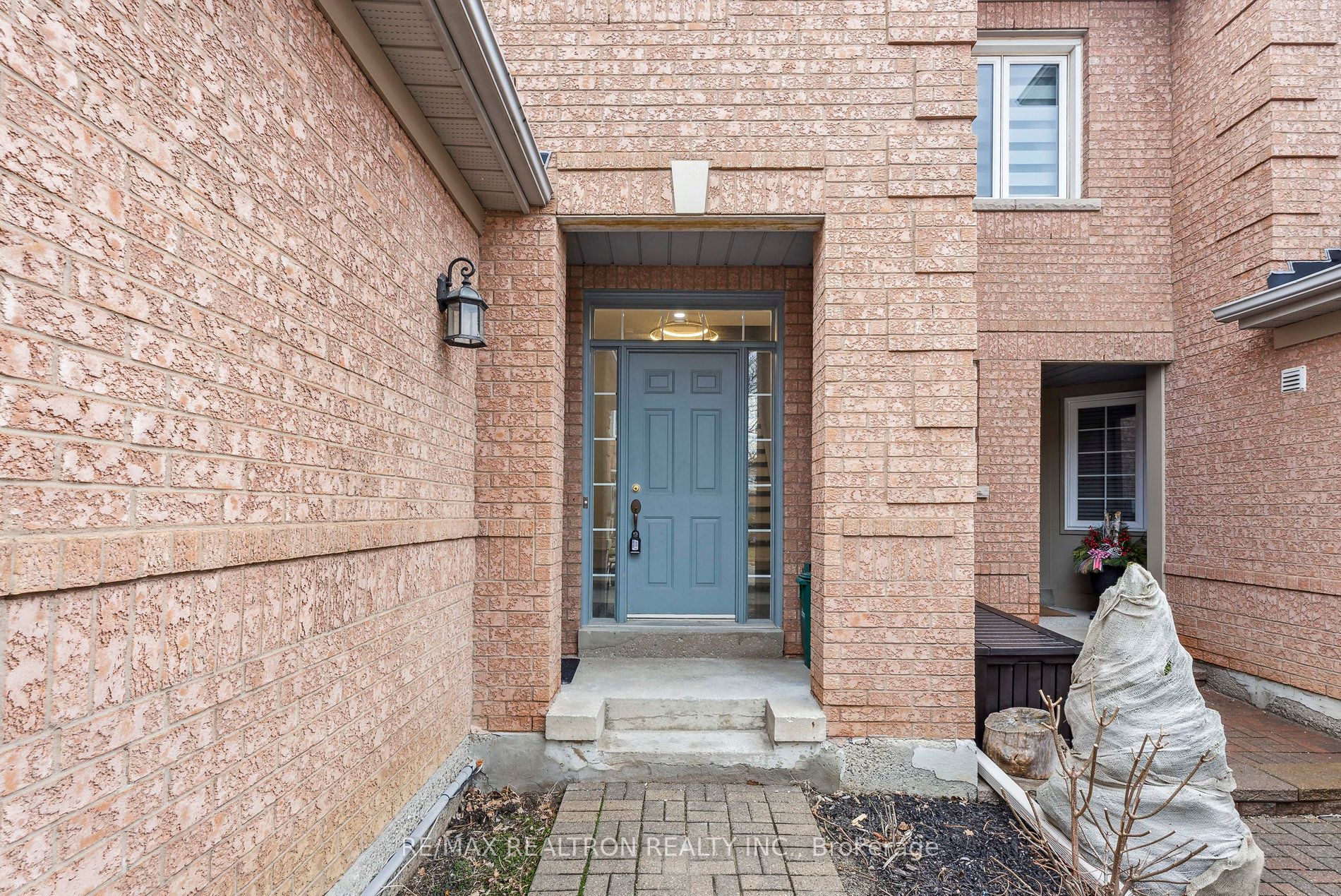 2 Mary Gapper Cres, #9