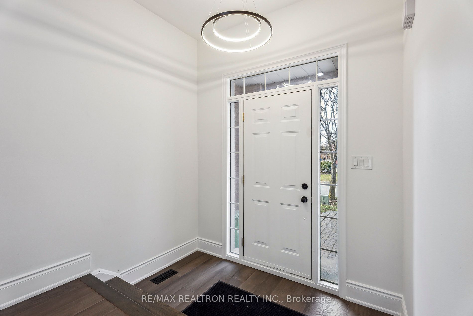 2 Mary Gapper Cres, #9