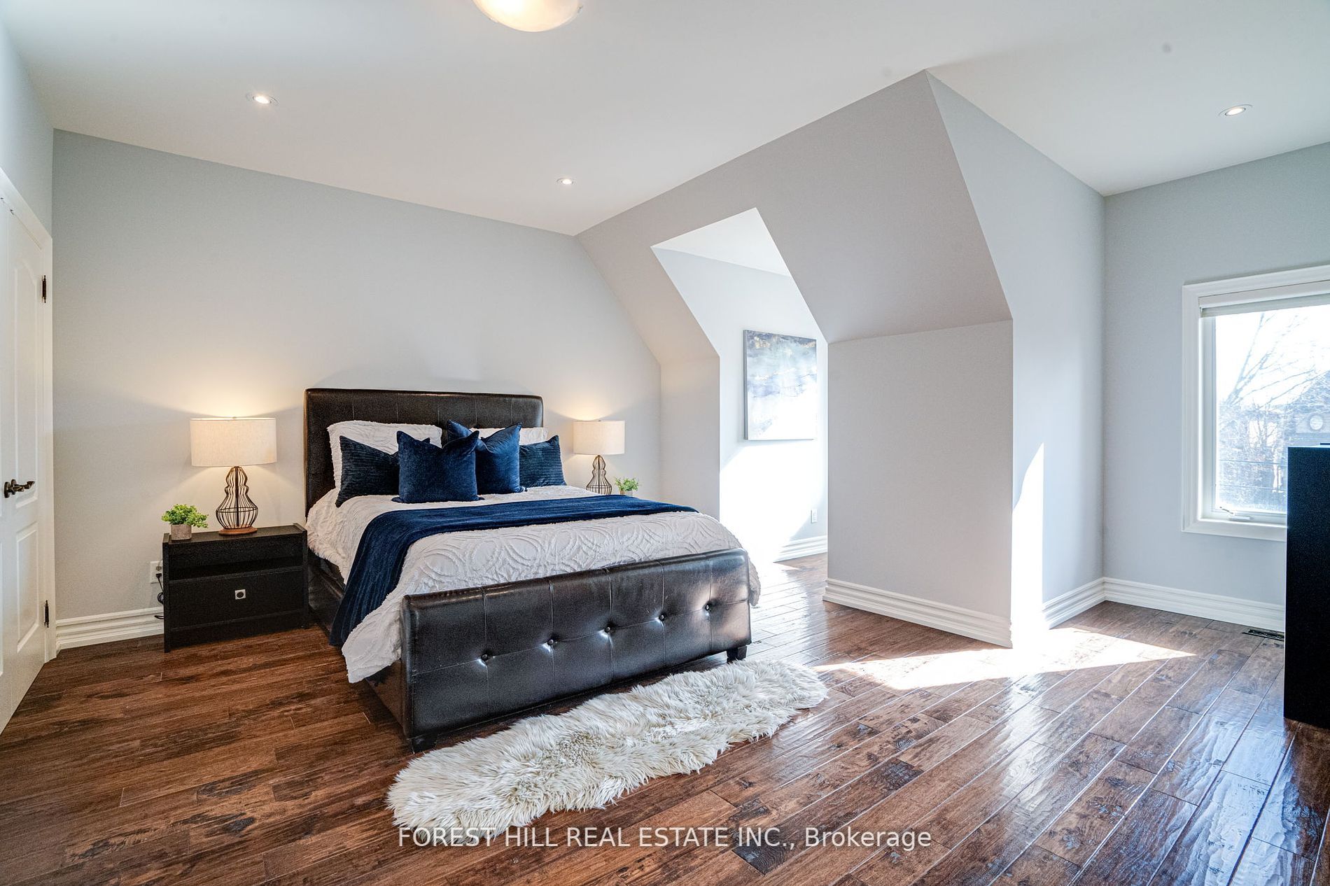 160 King High Drive