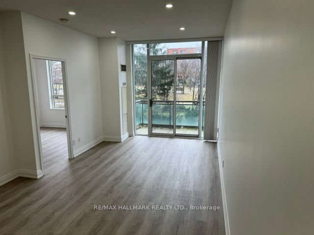 350 Red Maple Road, #101