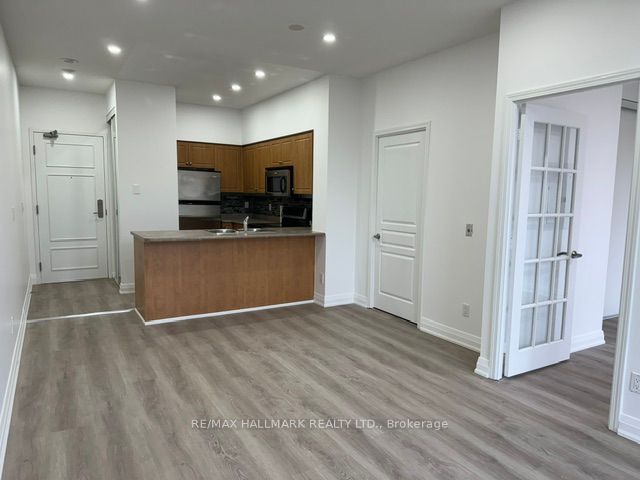350 Red Maple Road, #101