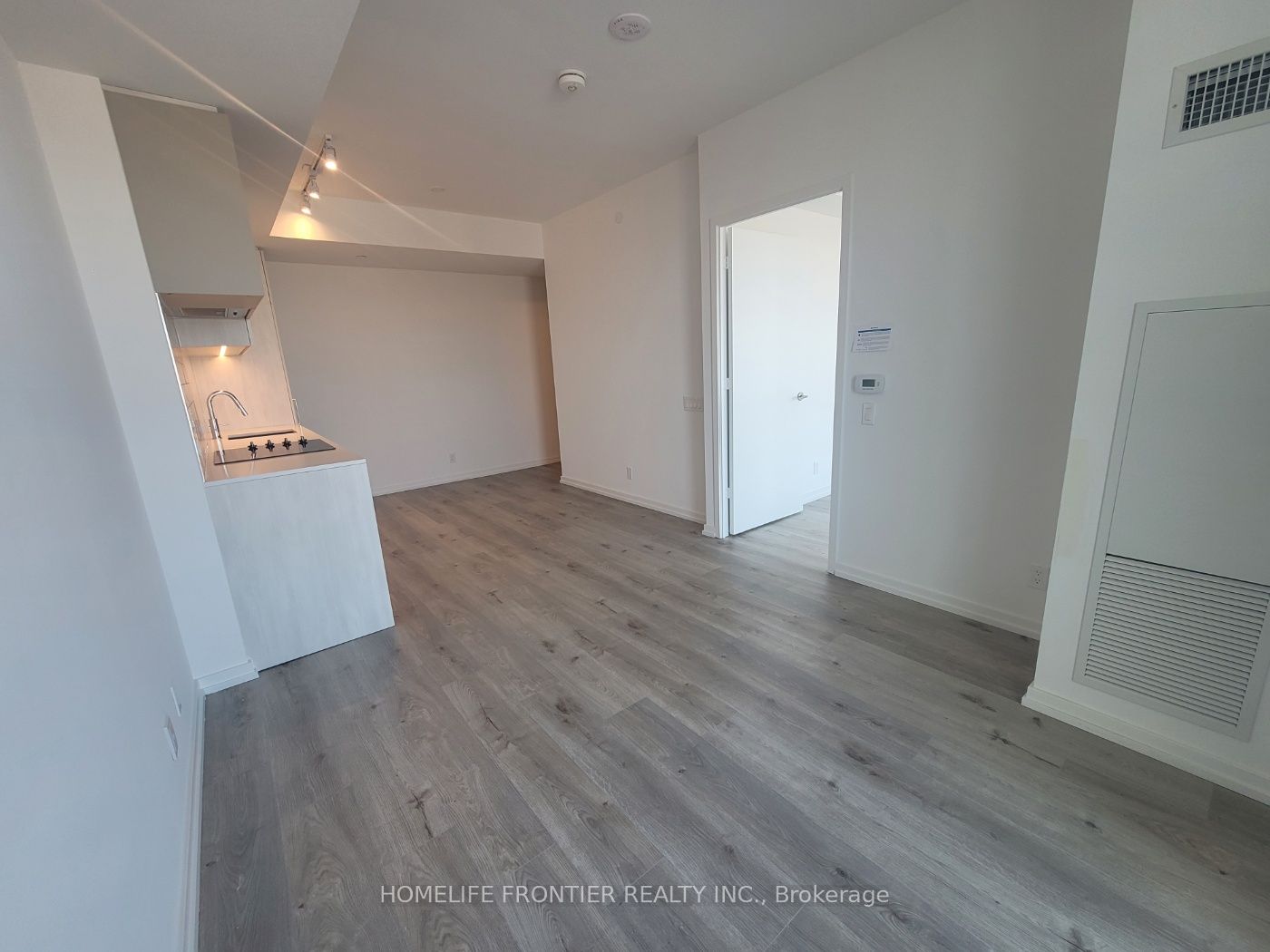 1000 Portage Pkwy, #1615