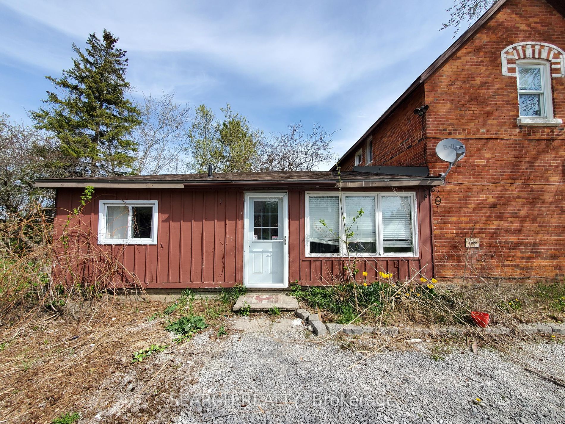 203 Barrie St