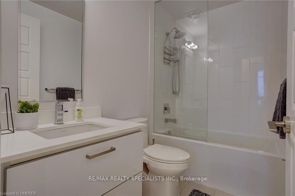 233 Broward Way, #10