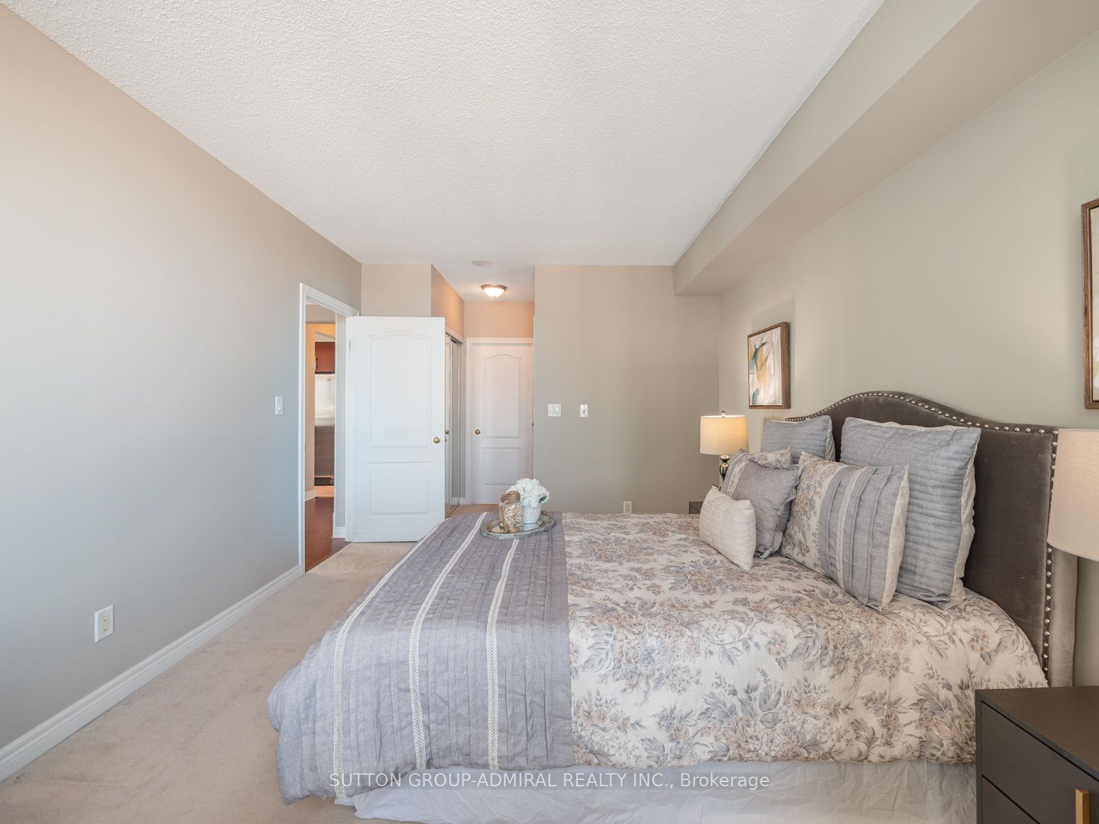100 Promenade Circ, #801