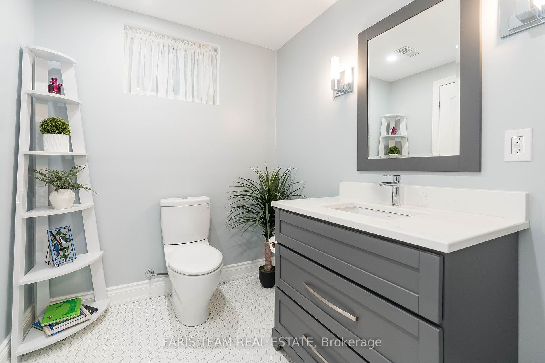1158 Quaker Trail