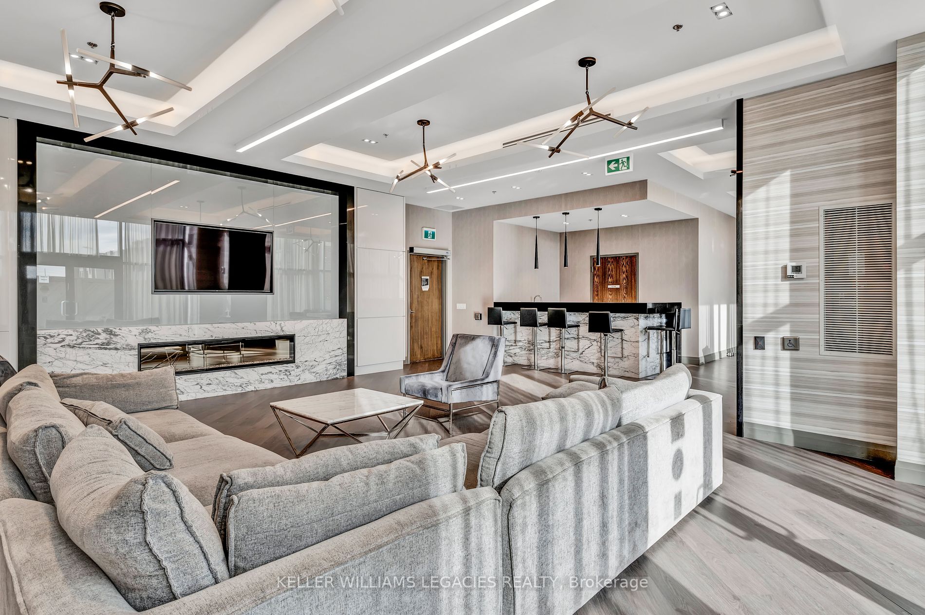 99 Eagle Rock Way, #106