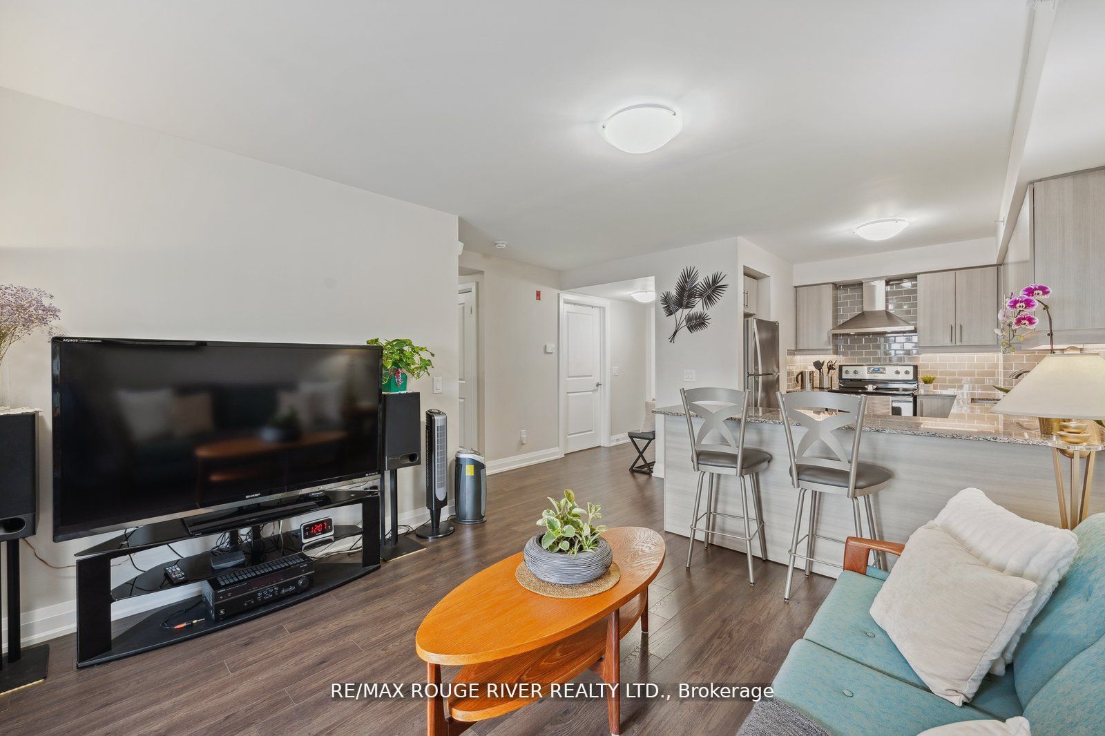 481 Rupert Ave, #405