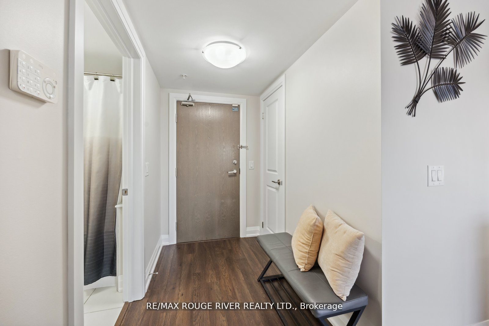 481 Rupert Ave, #405