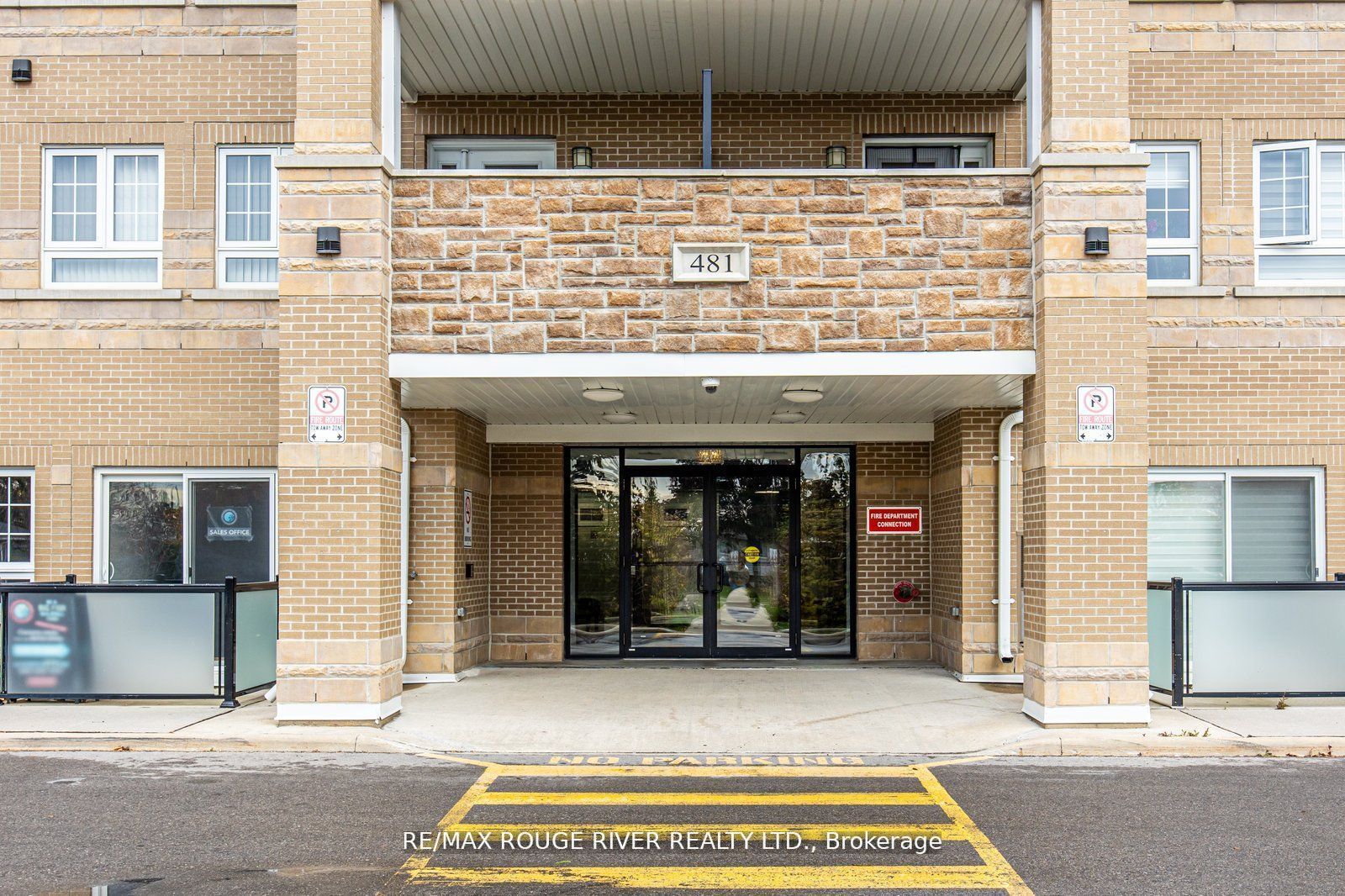 481 Rupert Ave, #405