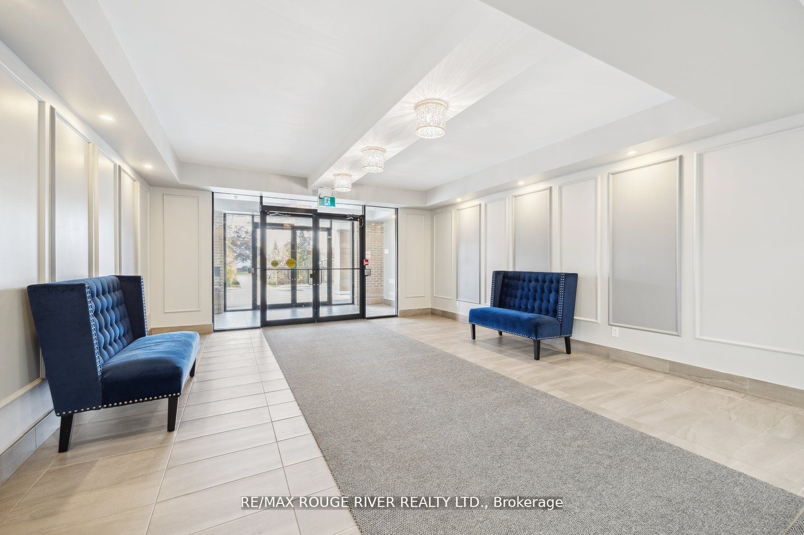 481 Rupert Ave, #405