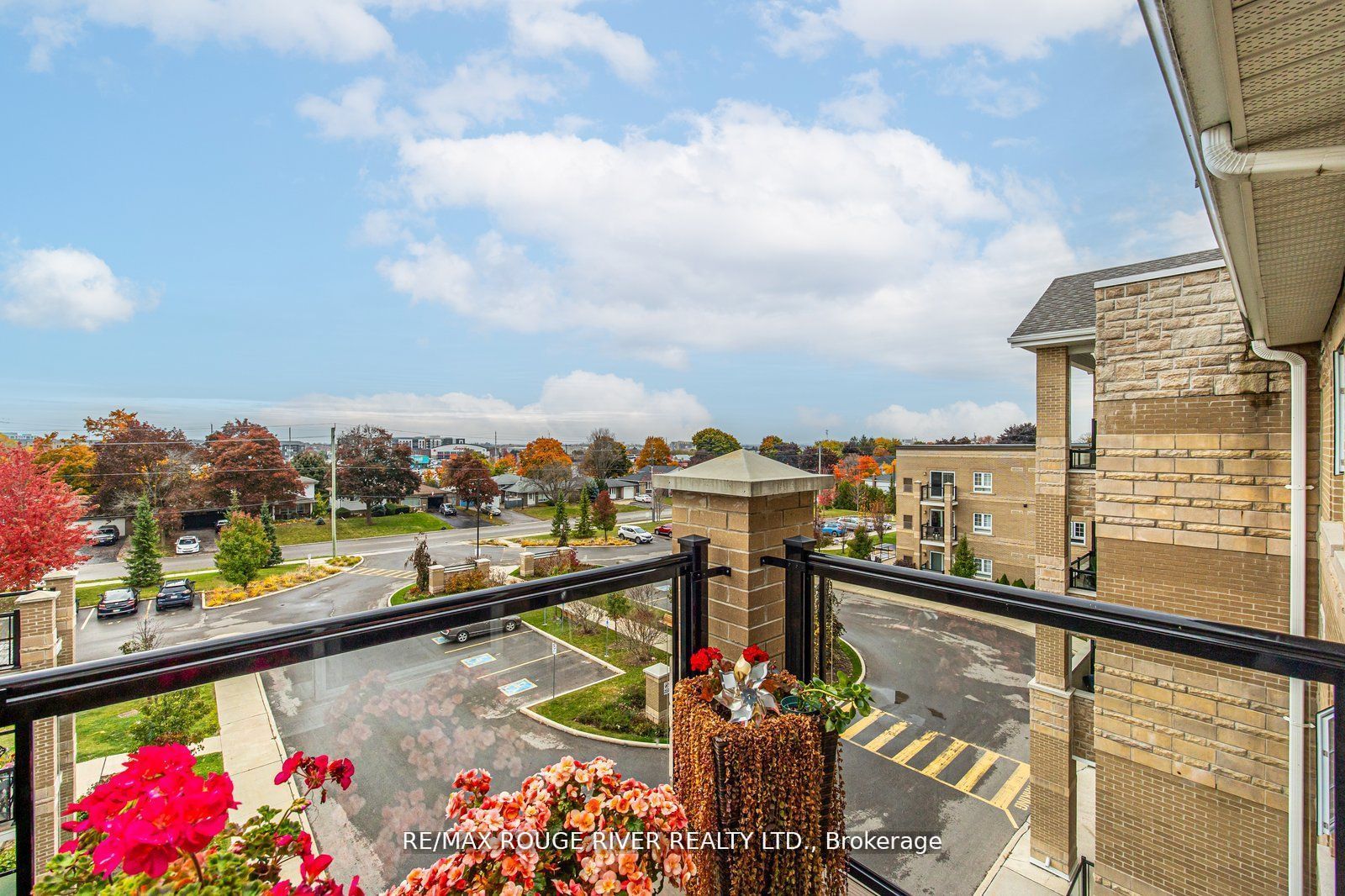 481 Rupert Ave, #405