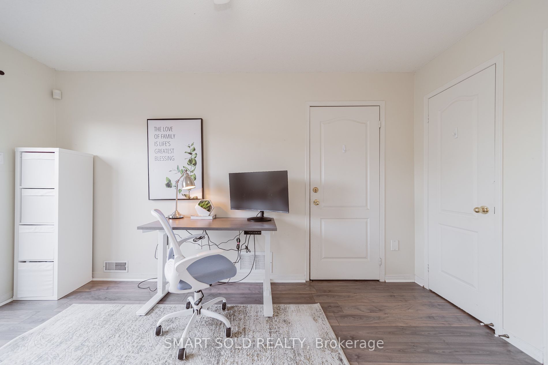 14 Larissa Crt, #7