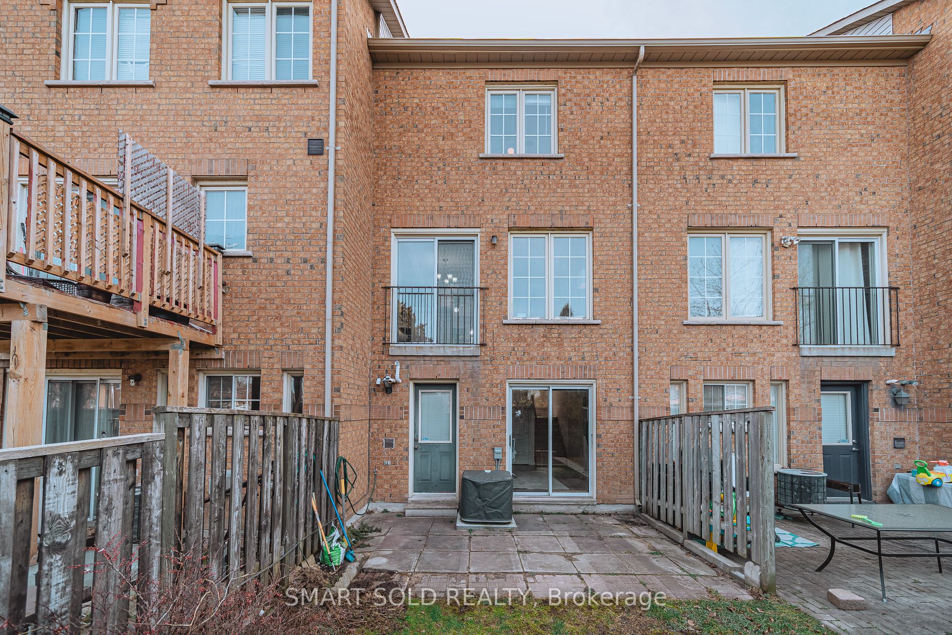 14 Larissa Crt, #7