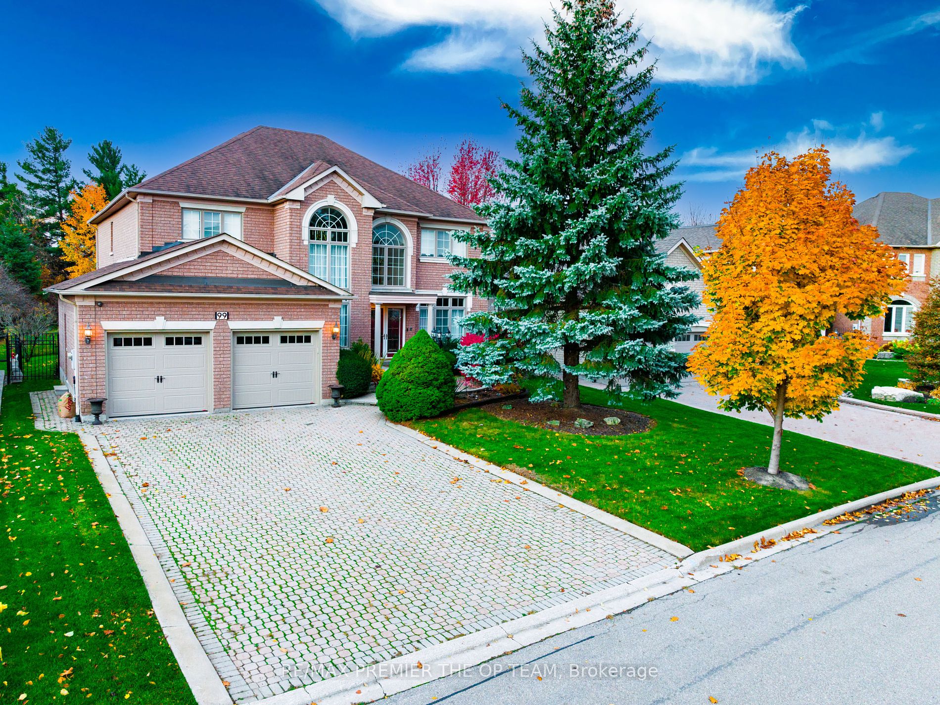 99 Gidleigh Park Cres