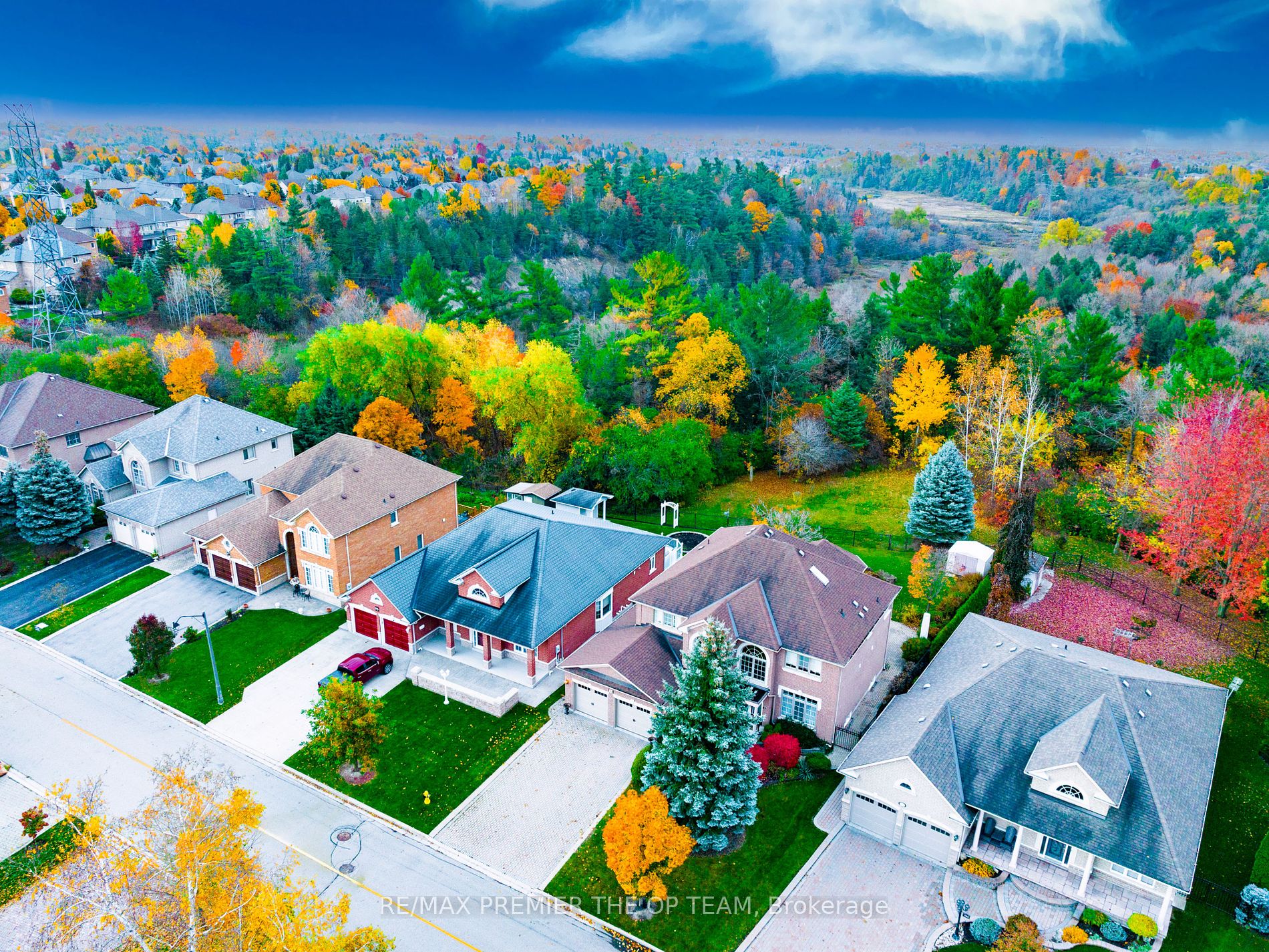 99 Gidleigh Park Cres