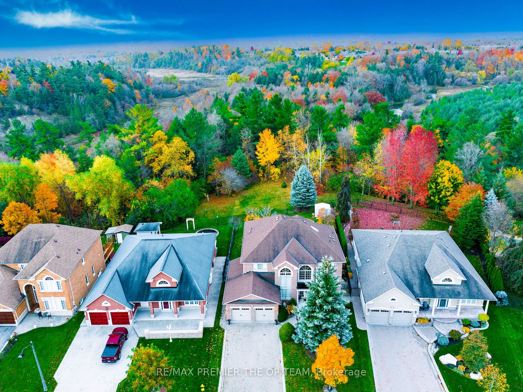99 Gidleigh Park Cres