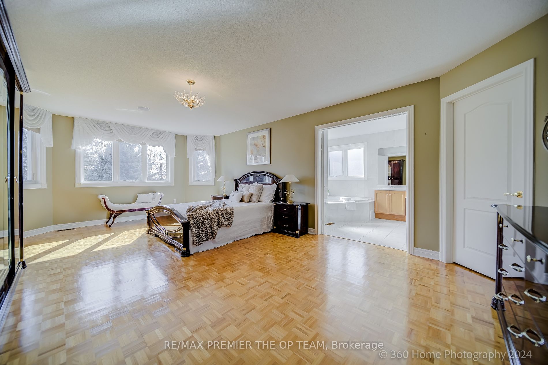 99 Gidleigh Park Cres