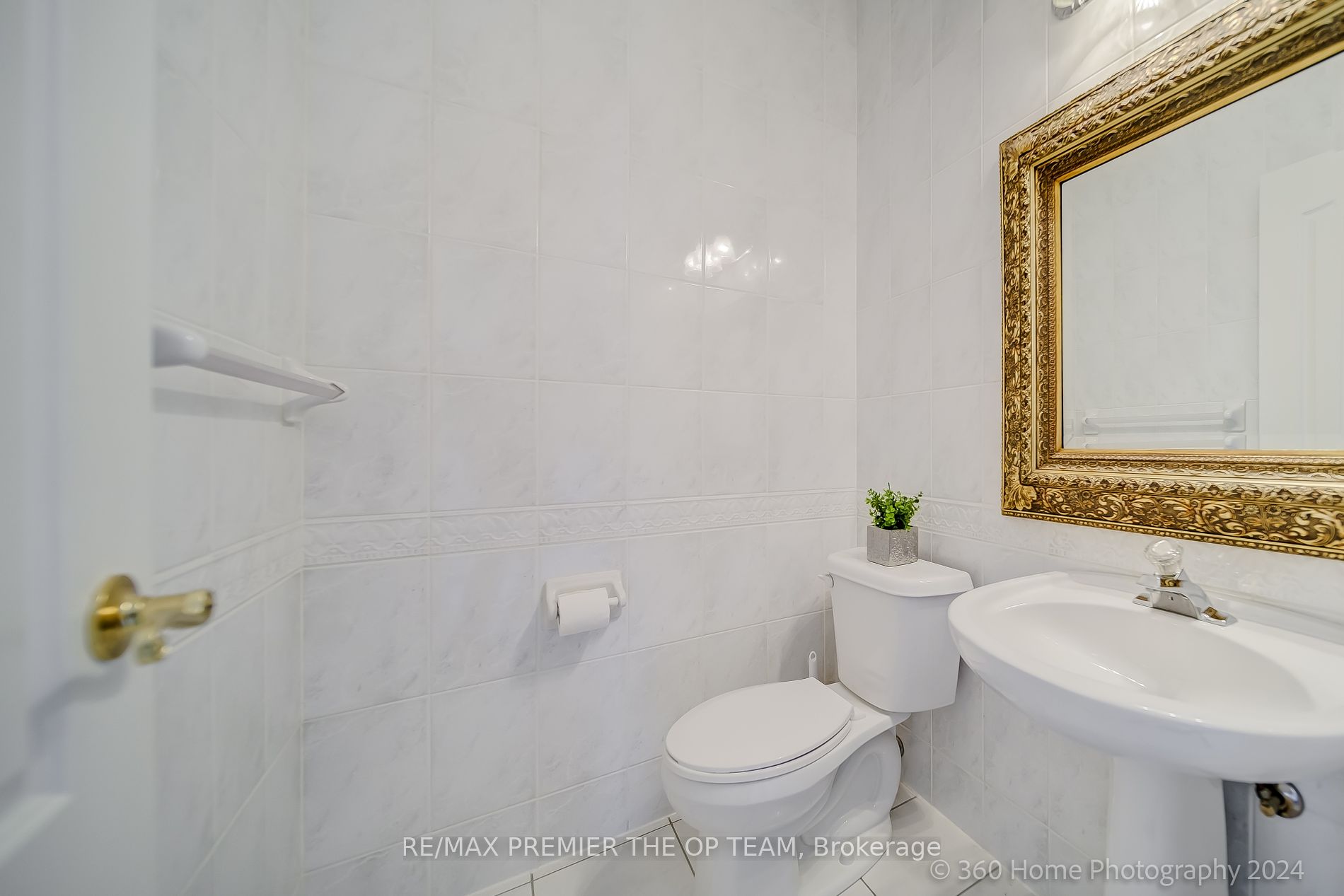 99 Gidleigh Park Cres