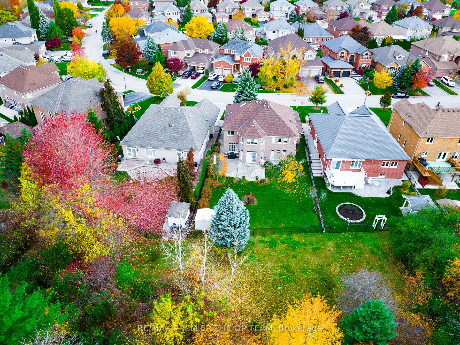 99 Gidleigh Park Cres