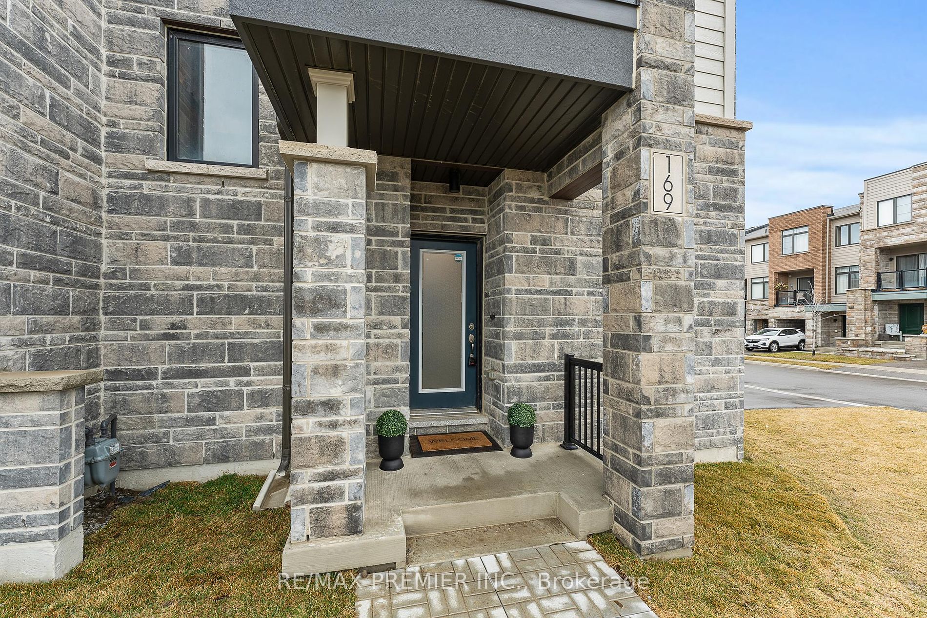 169 William Booth Avenue