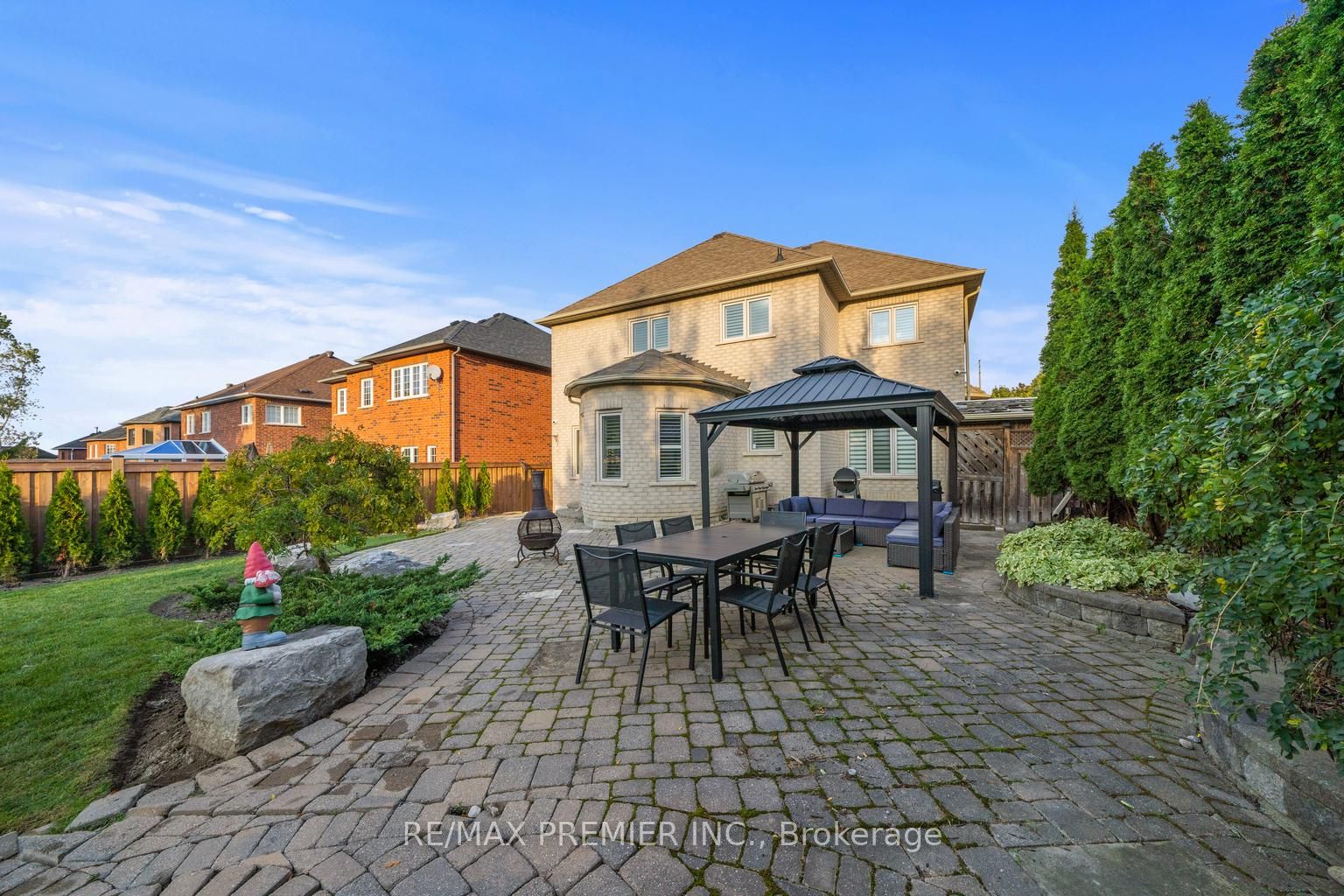 66 Benville Cres