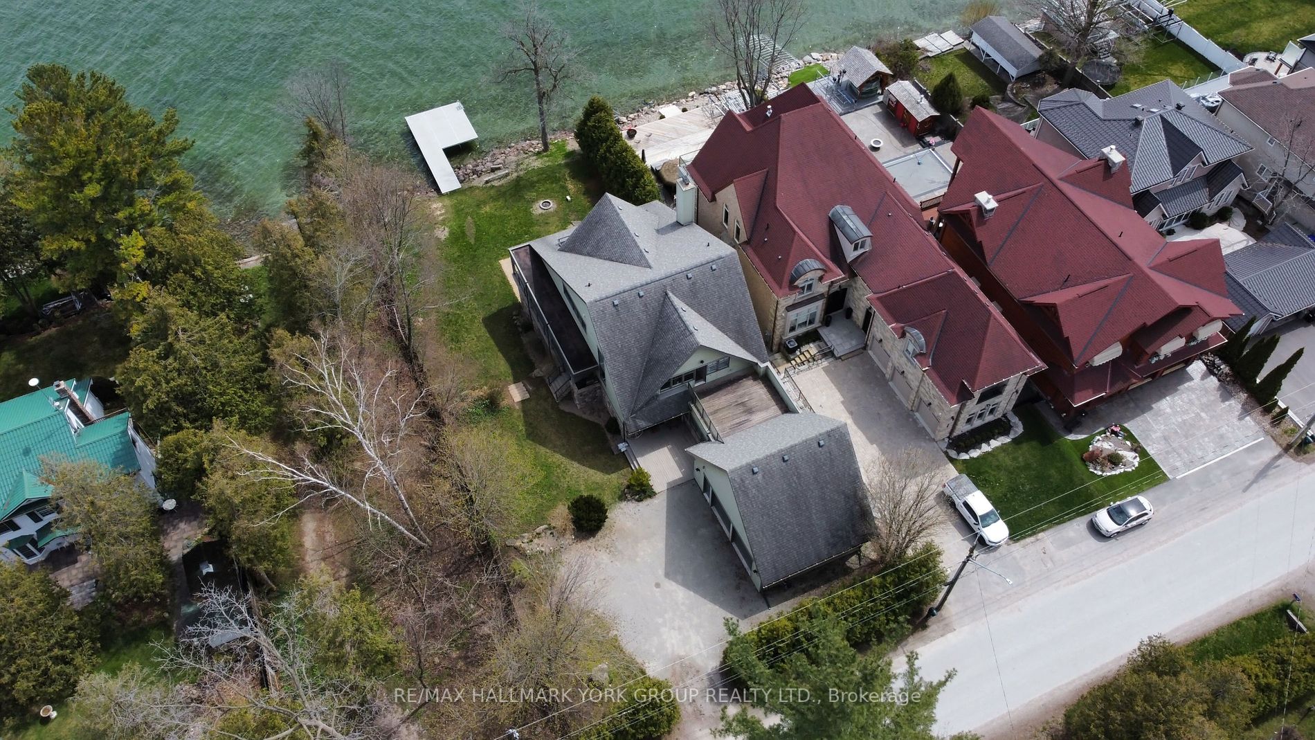777 Lakelands Ave